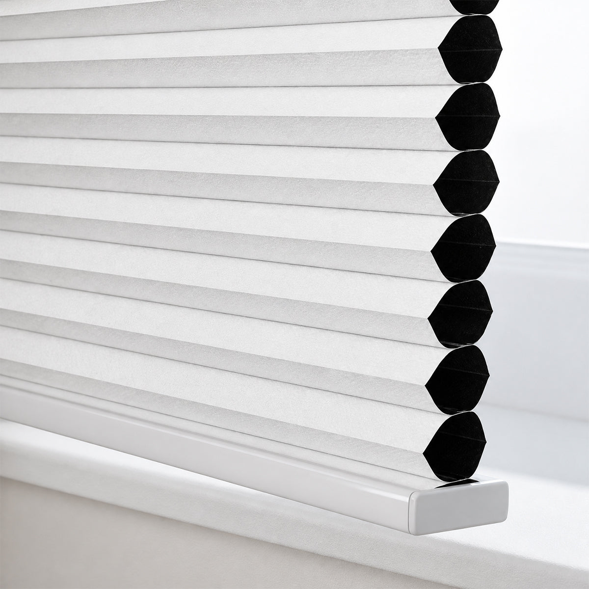 Berissa 1.5 Inch Heat Insulated Cellular Blinds